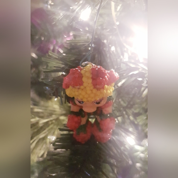 1986 Muppet Babies Miss Piggy Figure Beaded Upcycled Hand Crafted Ornament - Picture 14 of 17